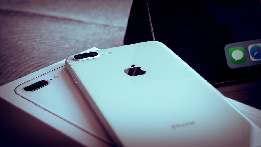 bộ hình nền iPhone 8 plus cá tính